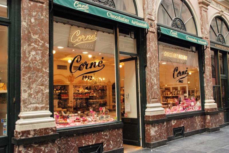 vente-ST RAPHAEL-min_chocolate_chocolaterie_shop_luxury_chic_gallery_brussels_belgium-558146